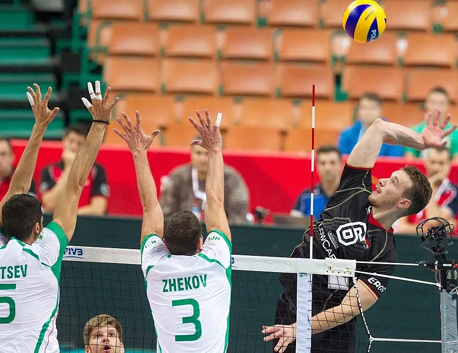 Гибона призна: Отборът е в дупка