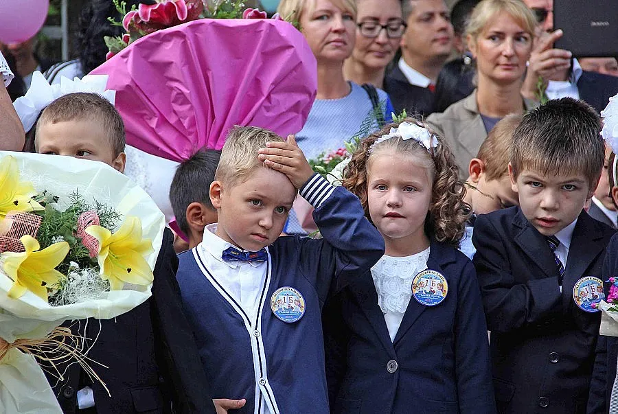 36 000 първокласници получиха еднократна помощ