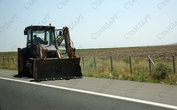 Асфалтират пътя между чернооченските села Босилица и Бакалите