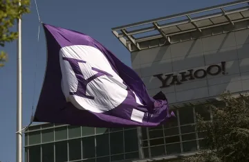 САЩ заплаши Yahoo с глоба от $250 000 на ден