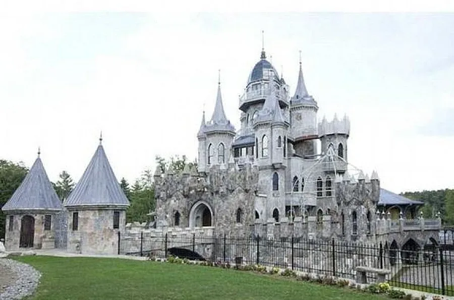 Продават замък за $45 млн.