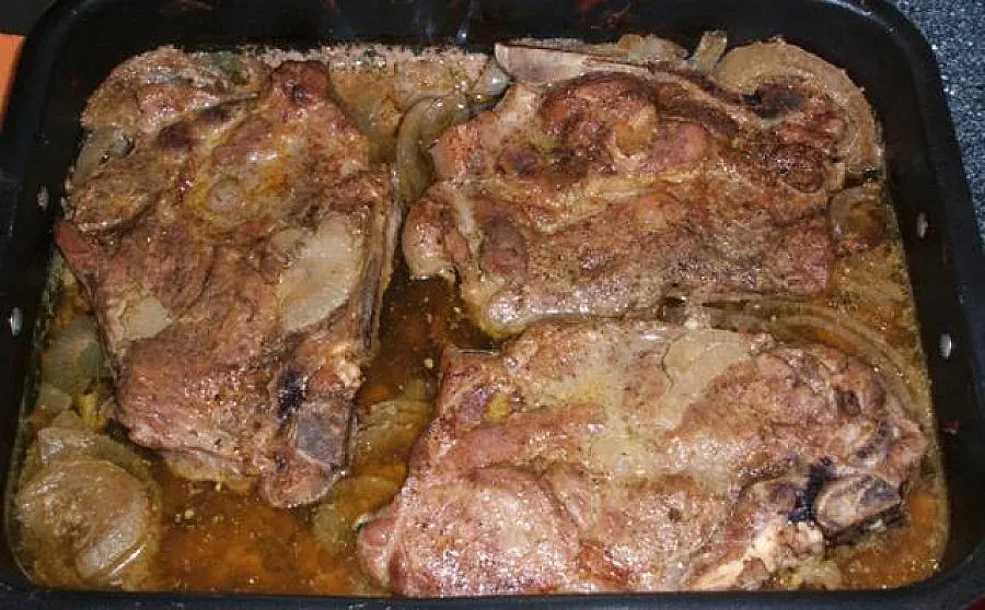 Отложиха мач заради пържоли