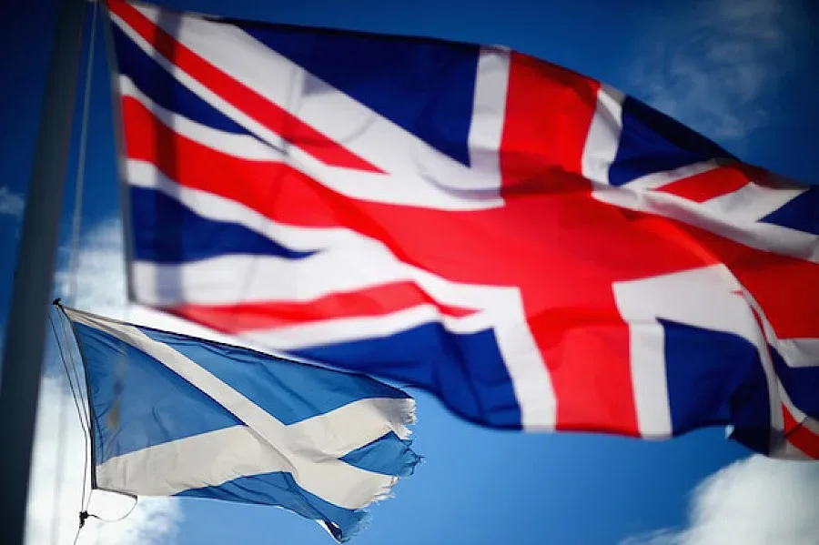 Стотици милиони лири изтеглени от Шотландия преди референдума