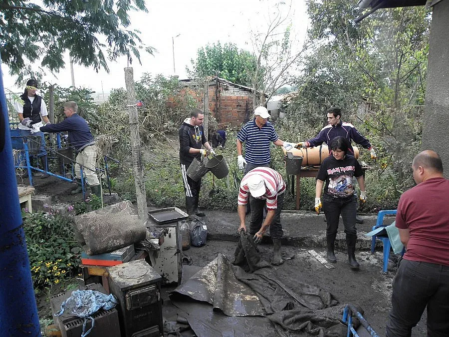 Караянчева: Нека всеки, който има възможност, да се отзове и да помогне 