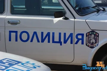 Автобус помете две коли в Кресненското дефиле