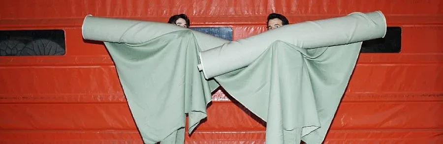 Дрехи се разграждат за 3 месеца