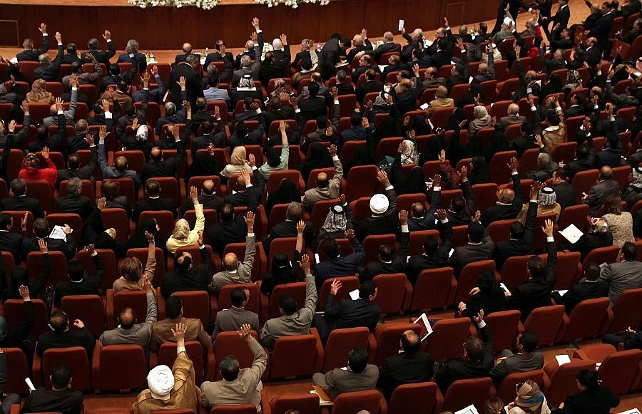 Парламентът в Ирак одобри новото правителство