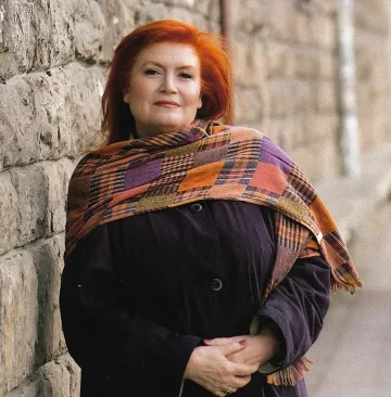 Предлагат Валентина Радинска за носител на наградата "Добри Чинтулов"