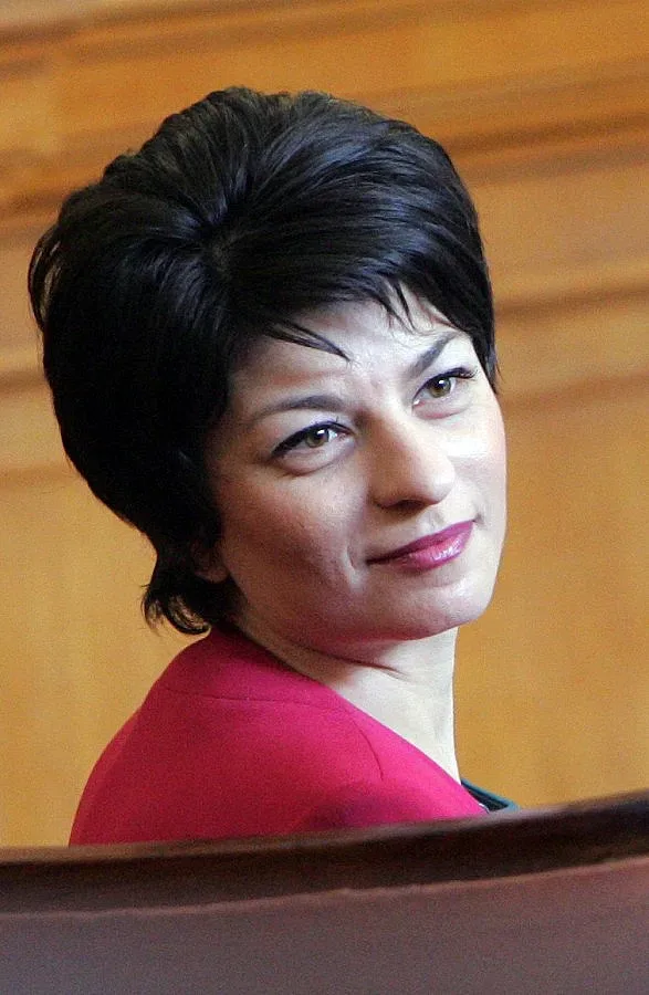 Десислава Атанасова: Когато загиват хора, не е редно да сме на концерти