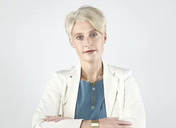 Ема Кейт Хопкинс поема щафетата от Алън като посланик на Великобритания у нас