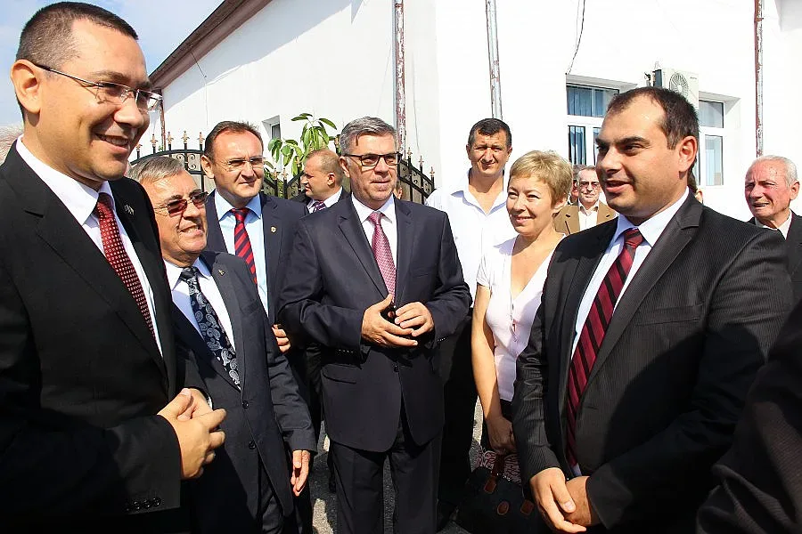 Виктор Понта с поздрав към Миков за успех на изборите