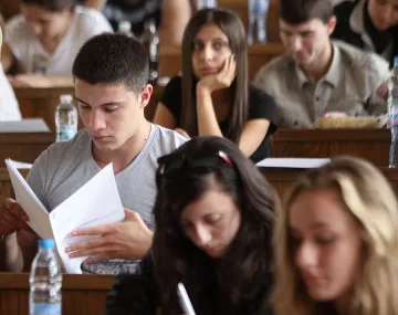 МОН обяви резултатите от поправителните матури