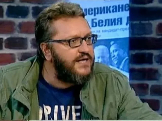 Журналист пред Карбовски: 8 са оплакванията за педофилия от Калушев. Майката на Валери се покри