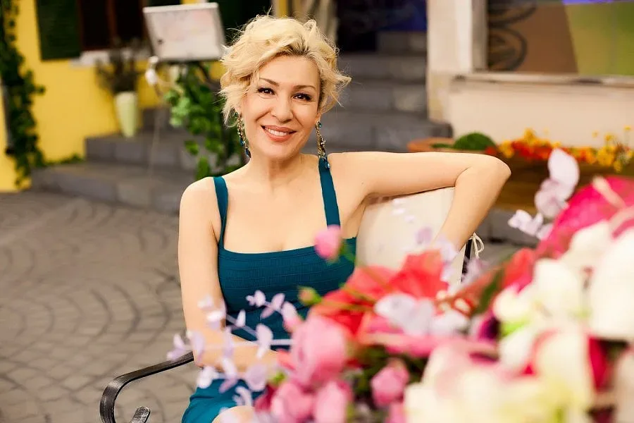 Гала стартира сезона от улицата 