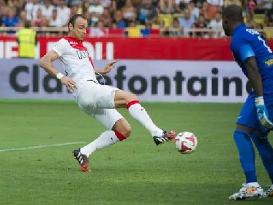 Бербатов е новият шеф в "Монако"