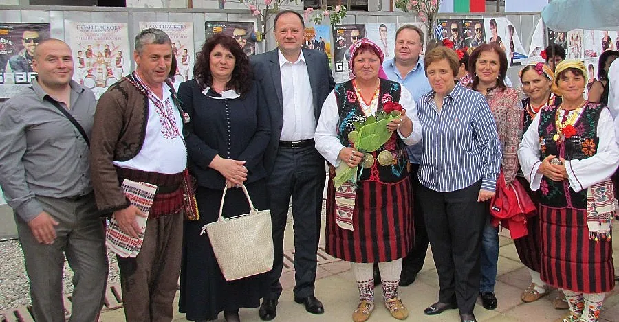 Михаил Миков уважи традиционния празник на Неделино