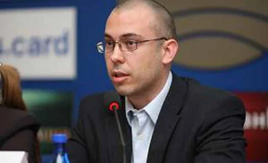  Да запушим дупките, преди да налеем пари