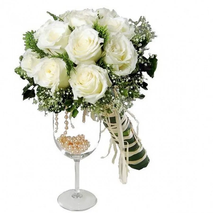 Младоженци даряват 5 бона за болно дете