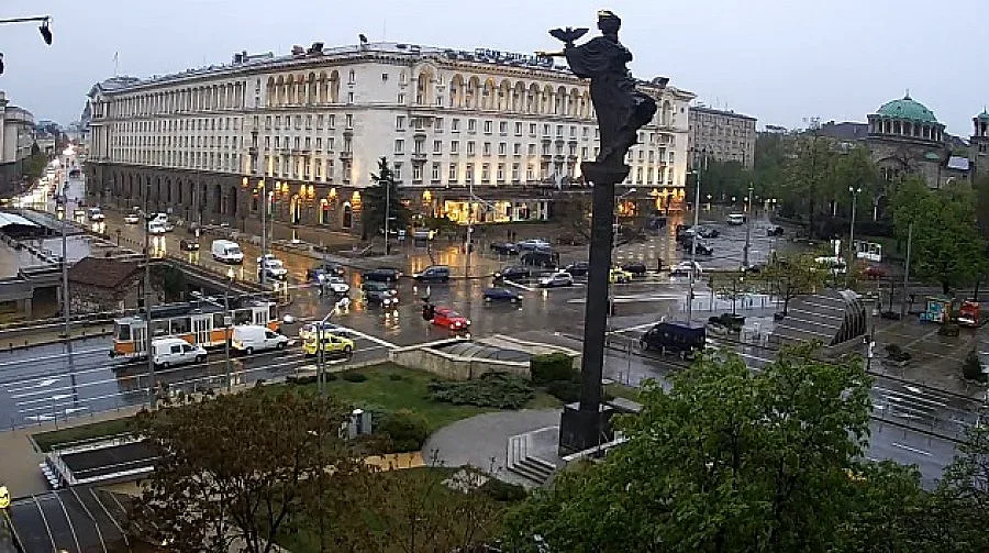 Дъжд с гръмотевици на 6 септември