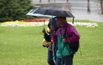 Дъжд с гръмотевици в събота