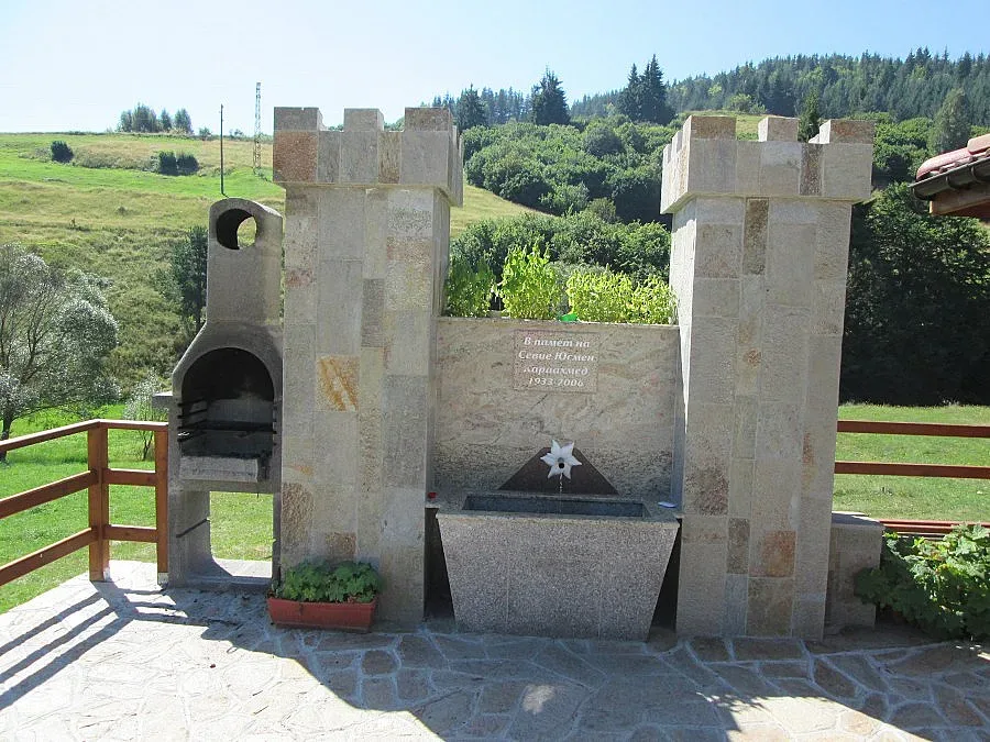 В Родопите: Не си живял, ако не си вдигнал чешма