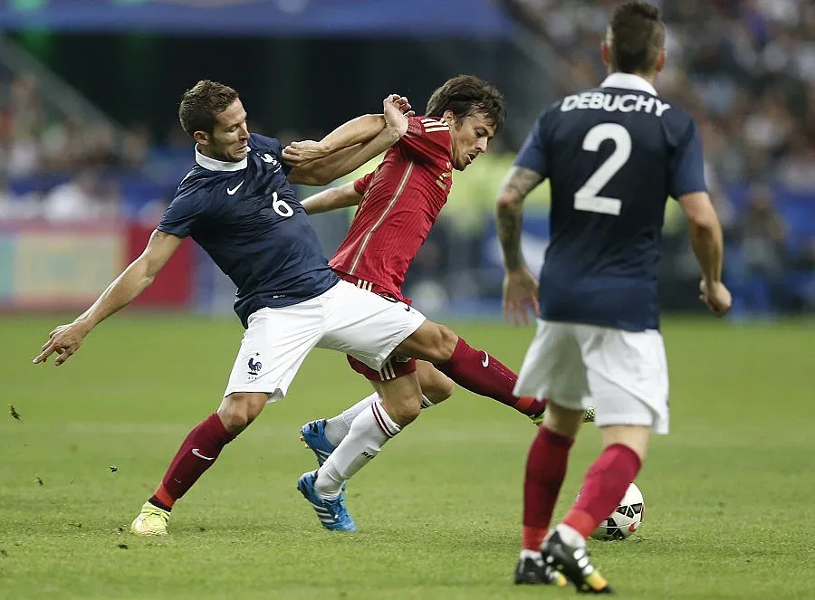 Италия надви Холандия, слаба Испания се даде на Франция