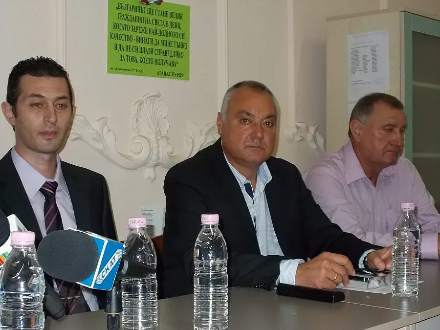 Коалиция НФСБ-ВМРО-БНД взема минимум 1 мандат в Добрич