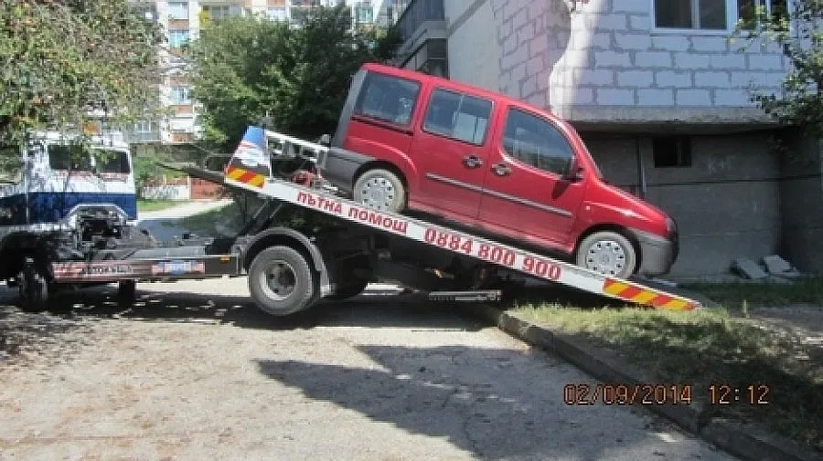 Акция "изоставени коли" тече във Велико Търново