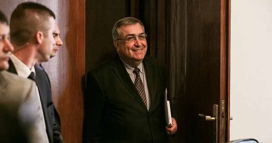 Още 8 милиона за затворите