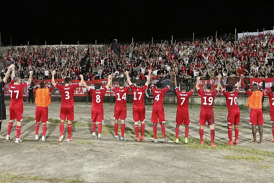 ЦСКА дават анцуг и сак за 1000 лв.