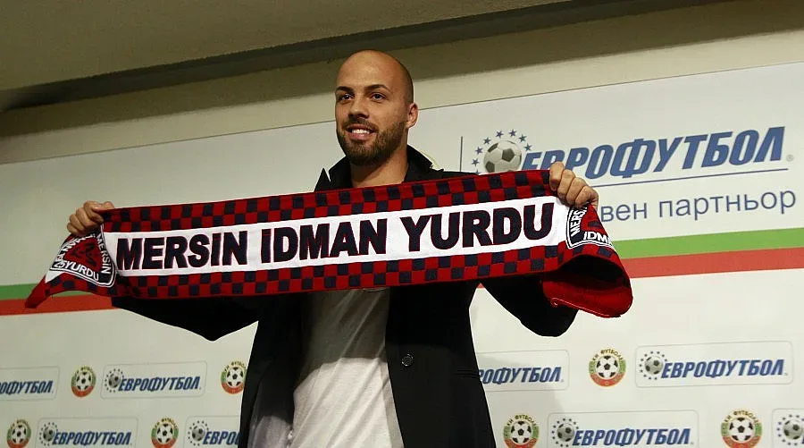 Скандал с треньор ме спря за България, разкри Ники