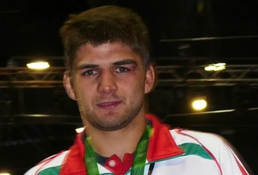 Иво Ангелов улови 16 кила шаран