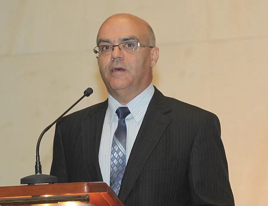 Министър Бакалов: Няма да има проблеми със заплатите на полицаите