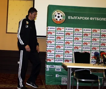 Христов сменя Минев в националния 