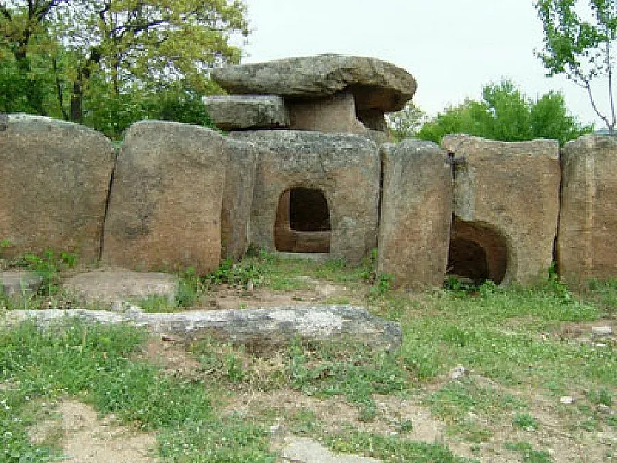 Каменни исполини в Сакар крият тайни