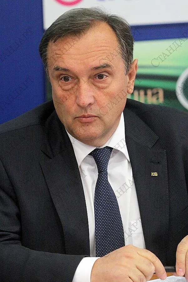 Светослав Глосов: 160 млн. от кабинета спасиха строителите