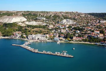 Украинци и монголци купуват имоти по морето