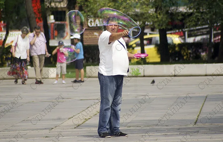 Слънце и облаци в събота