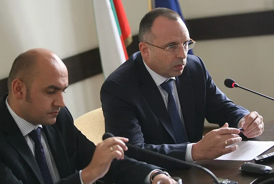 Фирми "еднодневки" източват хазната