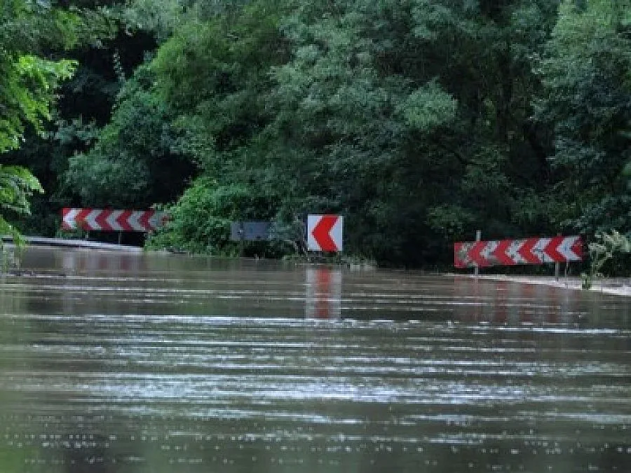 Търсят 30 хил. лв. за ремонт на опасен мост