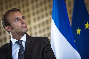 Министър и дядо на 36 години