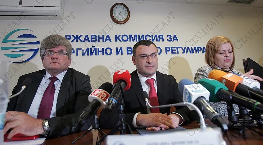 Ръководството на ДКЕВР няма да подаде оставка