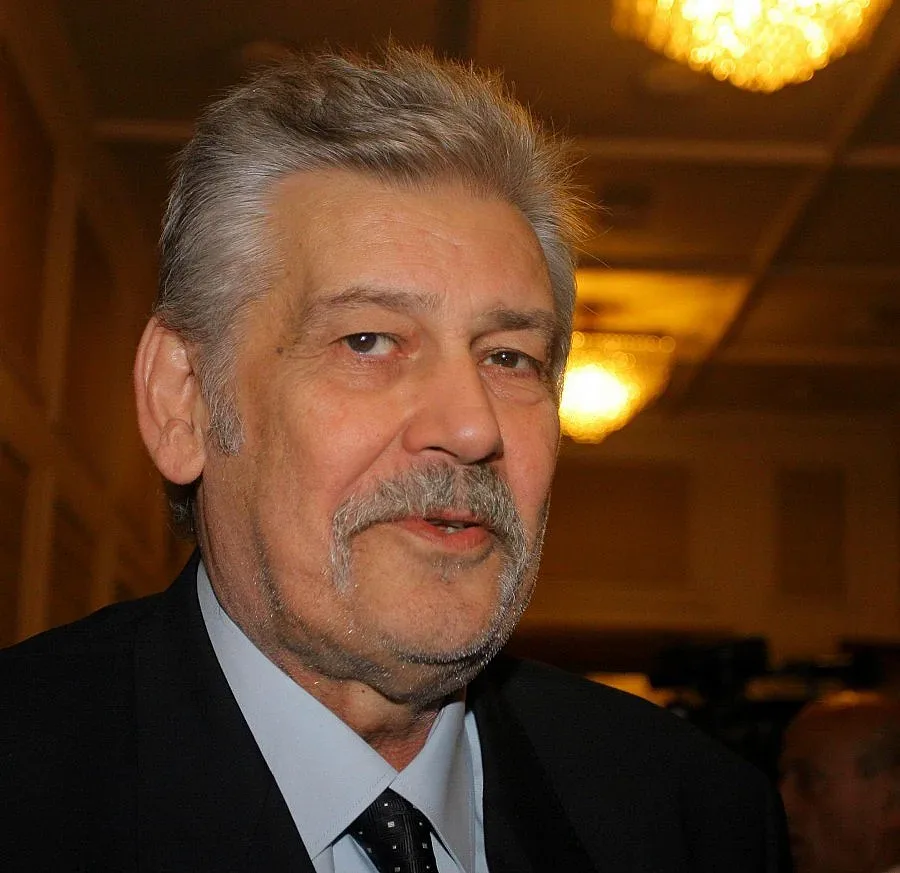 Ламбо и Мая с рамо за Добрев в Габрово