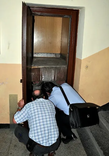 Спряха три асансьора - убийци в Хасково