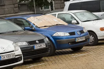 Оправят засегнатите от градушката коли още поне година