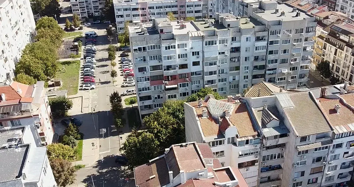 Шок за търговците на имоти! Пазарът замръзна