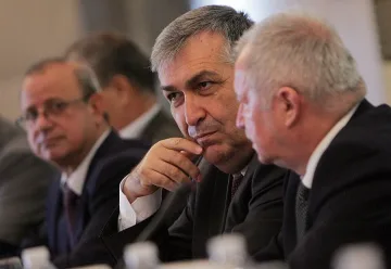 Близнашки: И Украйна, и Русия трябва да се въздържат