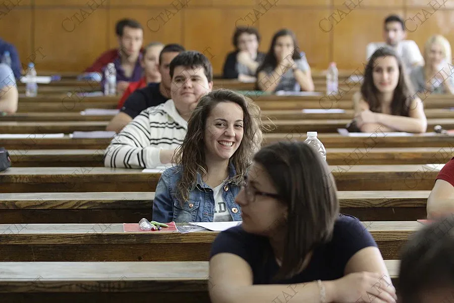 11 млн. комбинации на поправителната матура