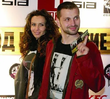 Саното и Нели се женят тайно