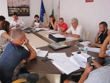 Умуват до сряда за състава на СИК в Сандански